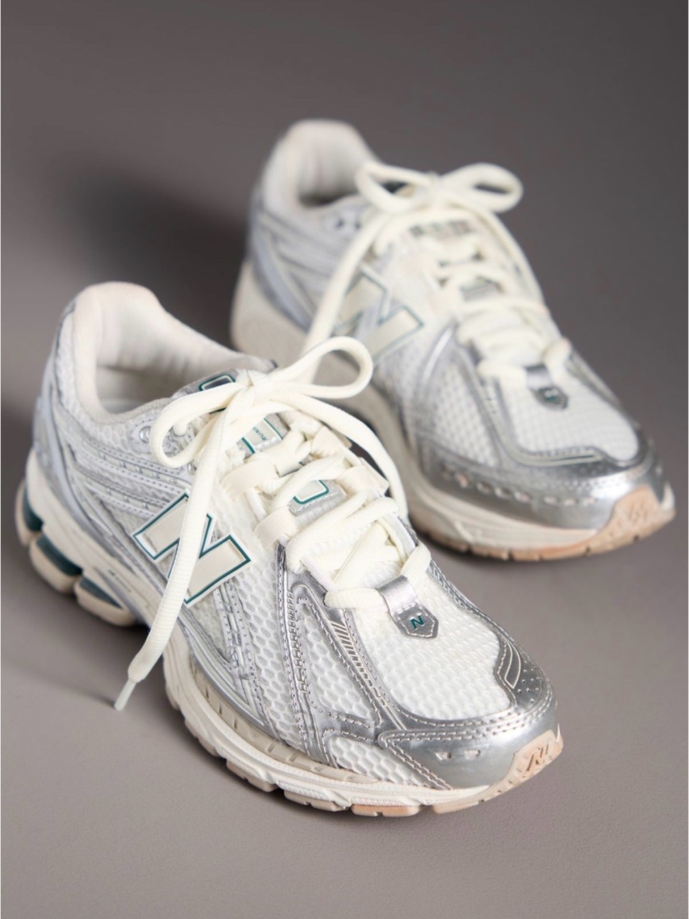 New Balance 1906R Sneakers